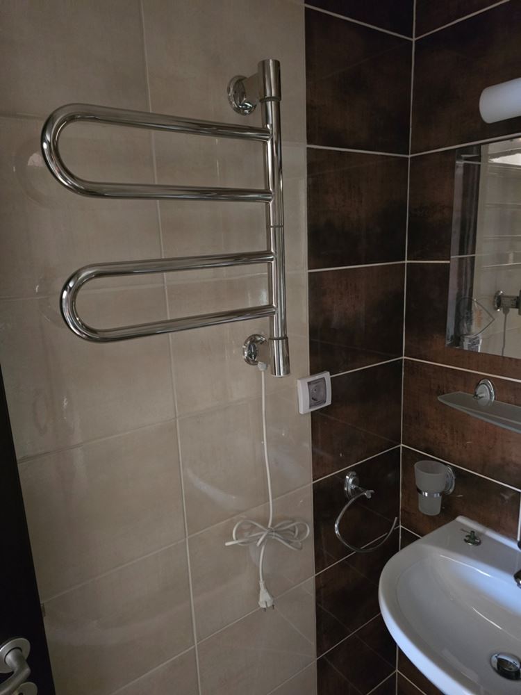 New One-Bedroom Apartment in Pomorie – Renovated, Ready for Furnishing, with a Spacious Balcony and Barbecue