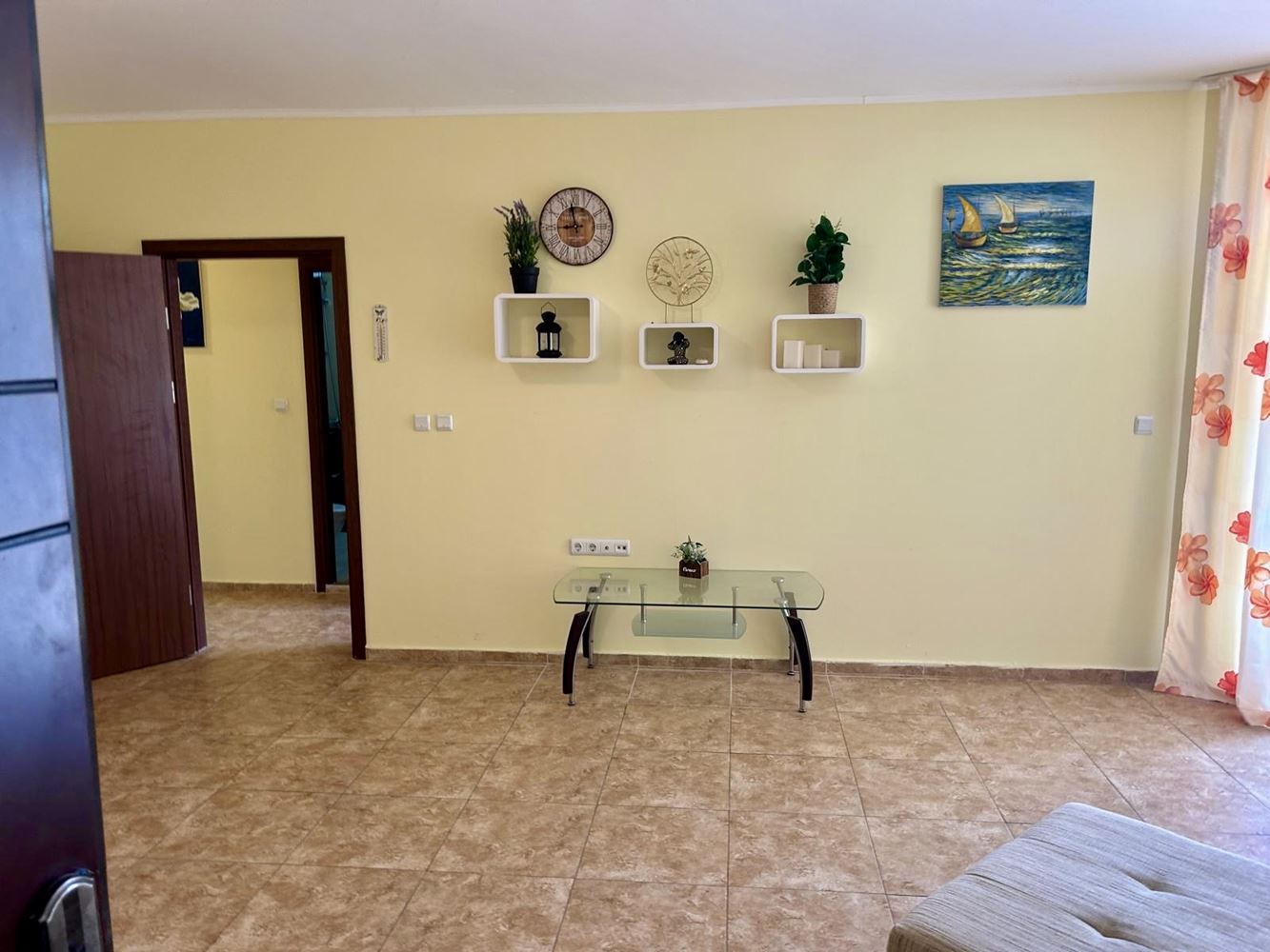 Spacious Two-Bedroom Apartment with Pool View in Nessebar