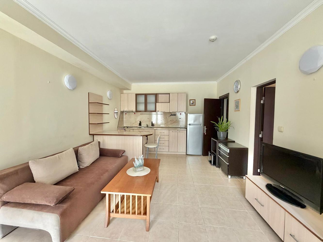 Spacious Apartment 300 Meters from the Beach in Sveti Vlas – Excellent Investment Opportunity with Possibility of Dividing into Two Homes