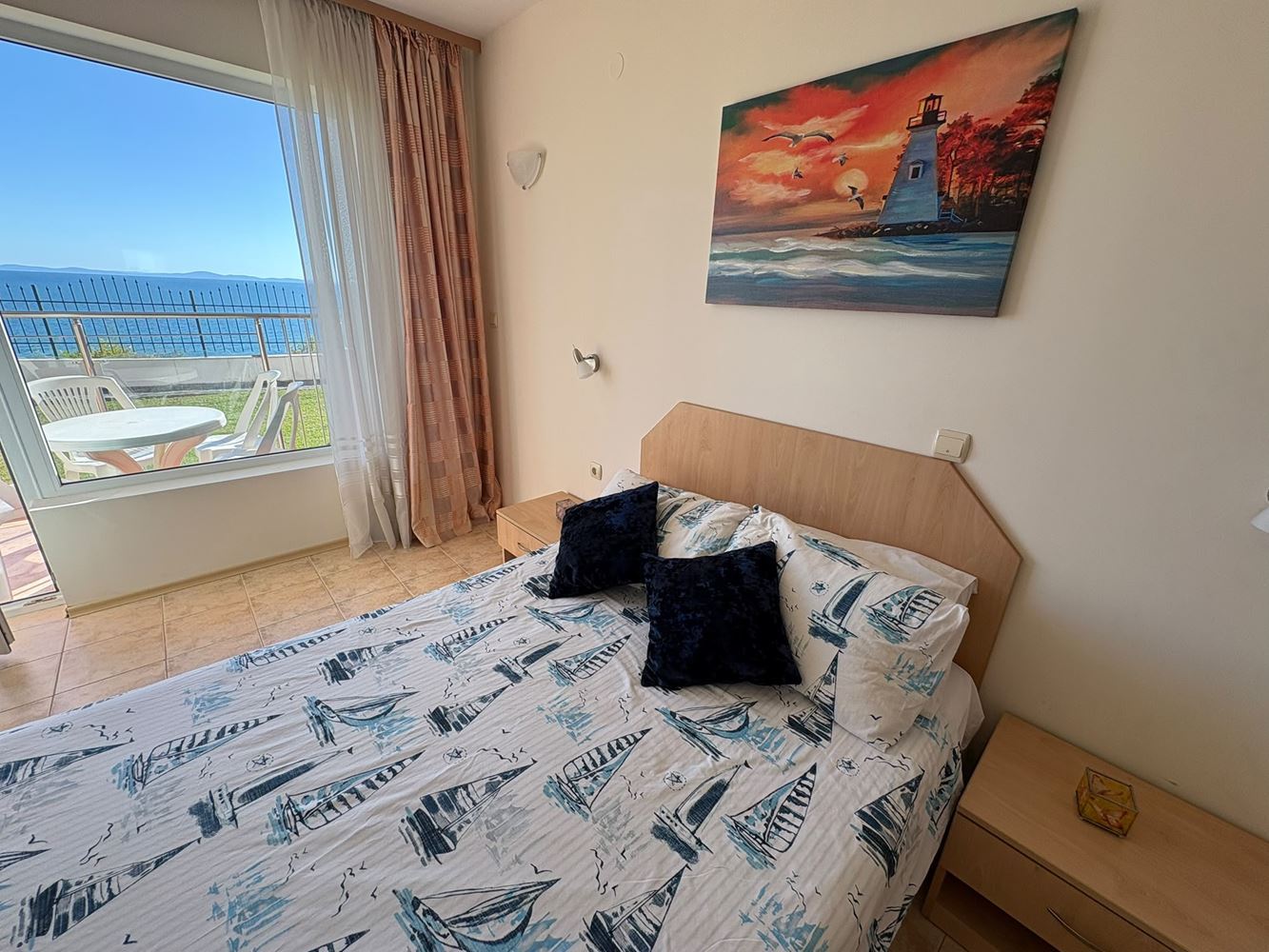 First Line in Sveti Vlas – Spacious One-Bedroom Apartment with Sea View