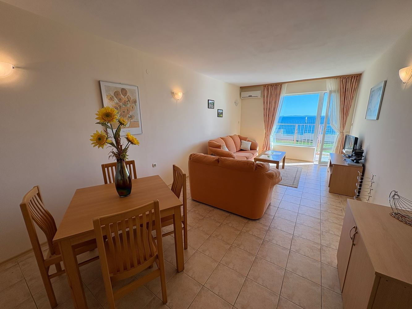First Line in Sveti Vlas – Spacious One-Bedroom Apartment with Sea View