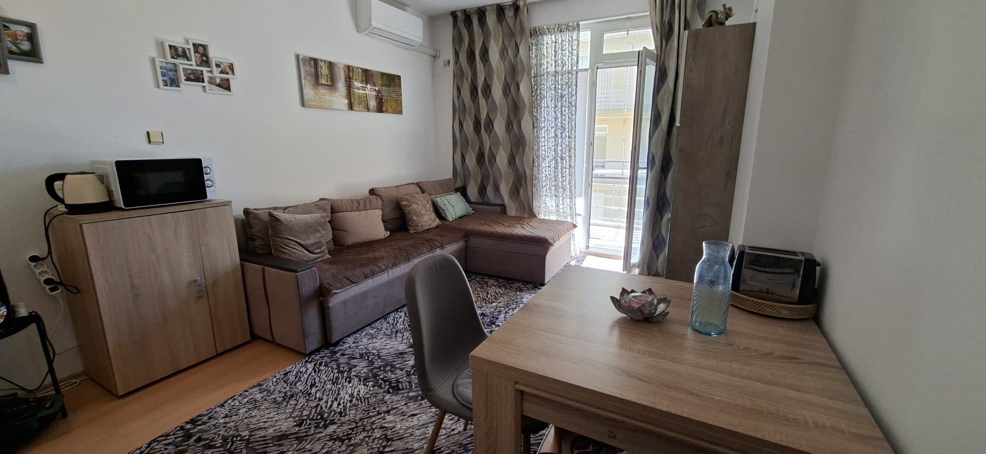 Spacious and bright one-bedroom apartment in a well-maintained complex near Sunny Beach