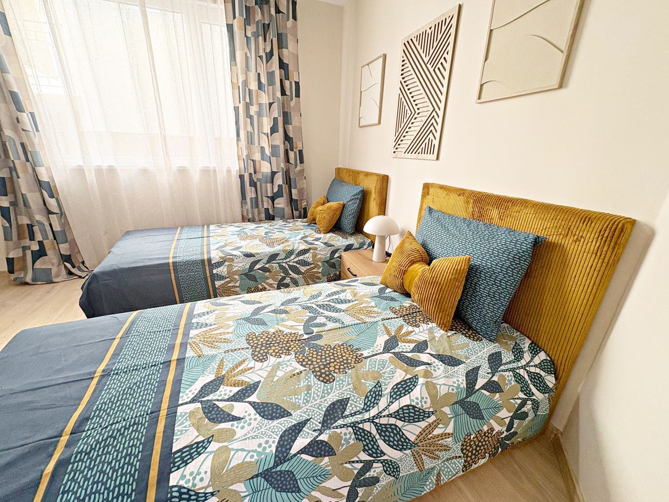 Two independent residential spaces with sea view in the center of Sveti Vlas – designer interior and private parking space