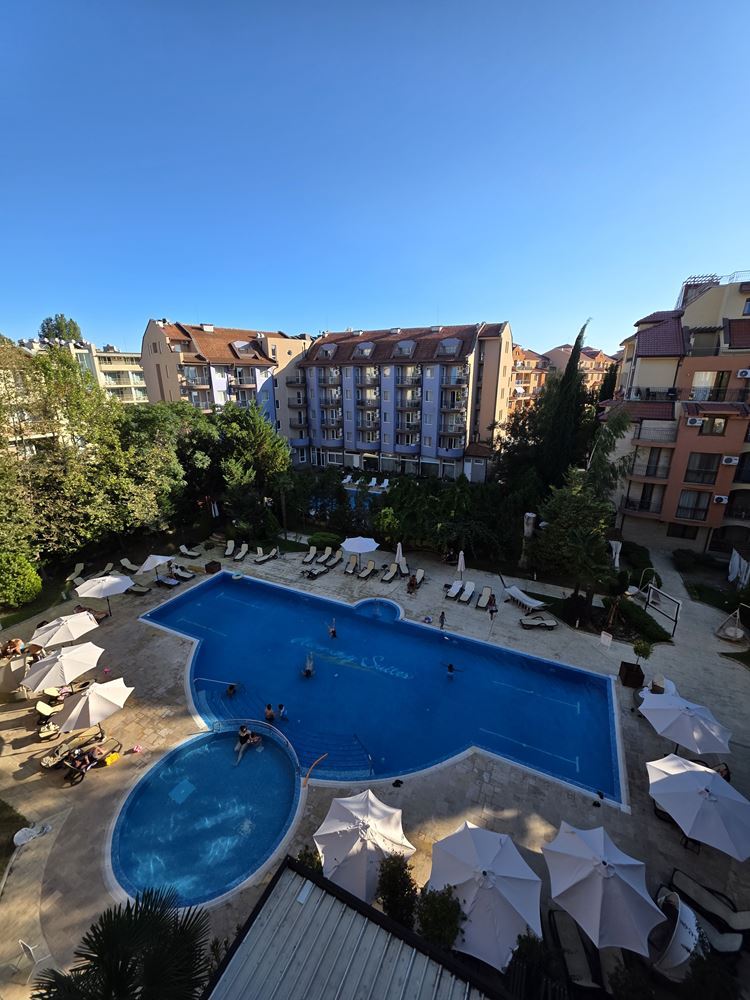 Wonderful one-bedroom apartment in a complex in Sunny Beach – pool view; style and comfort