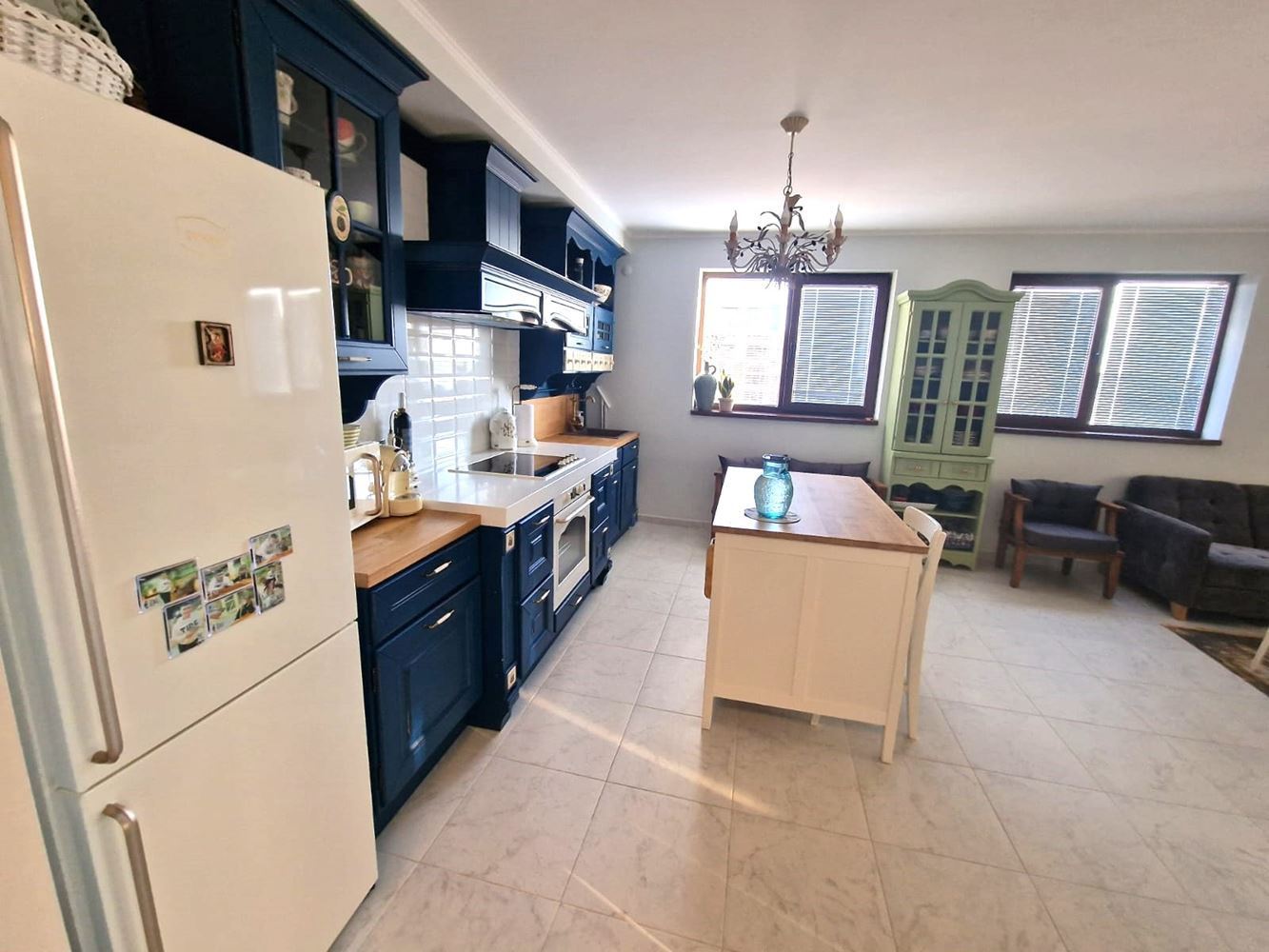 Exclusive apartment with three bedrooms – ultimate living standard and discreet luxury