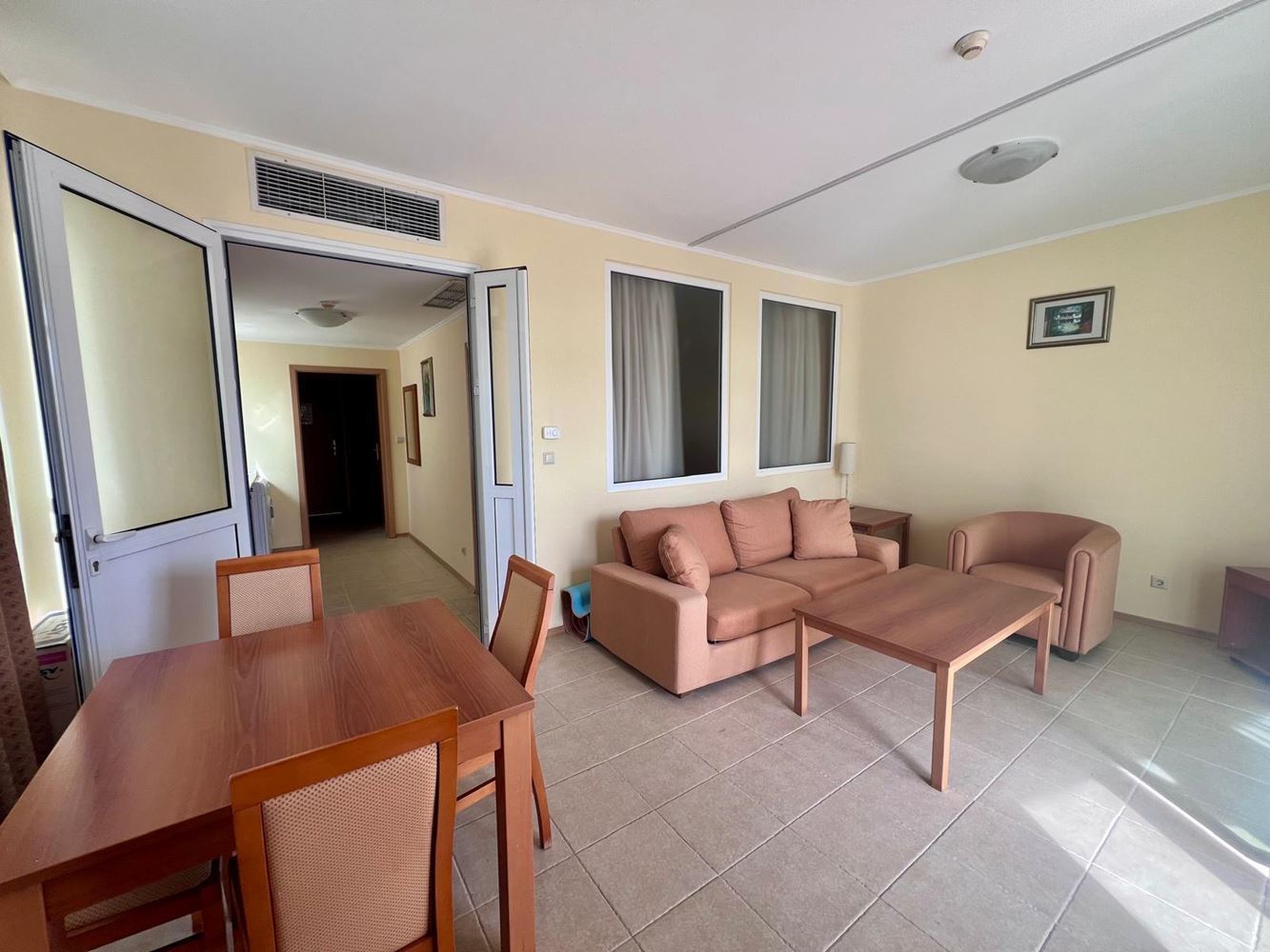 First-Line Apartment with Sea View in Pomorie – The Feeling of a Luxury Holiday Every Day
