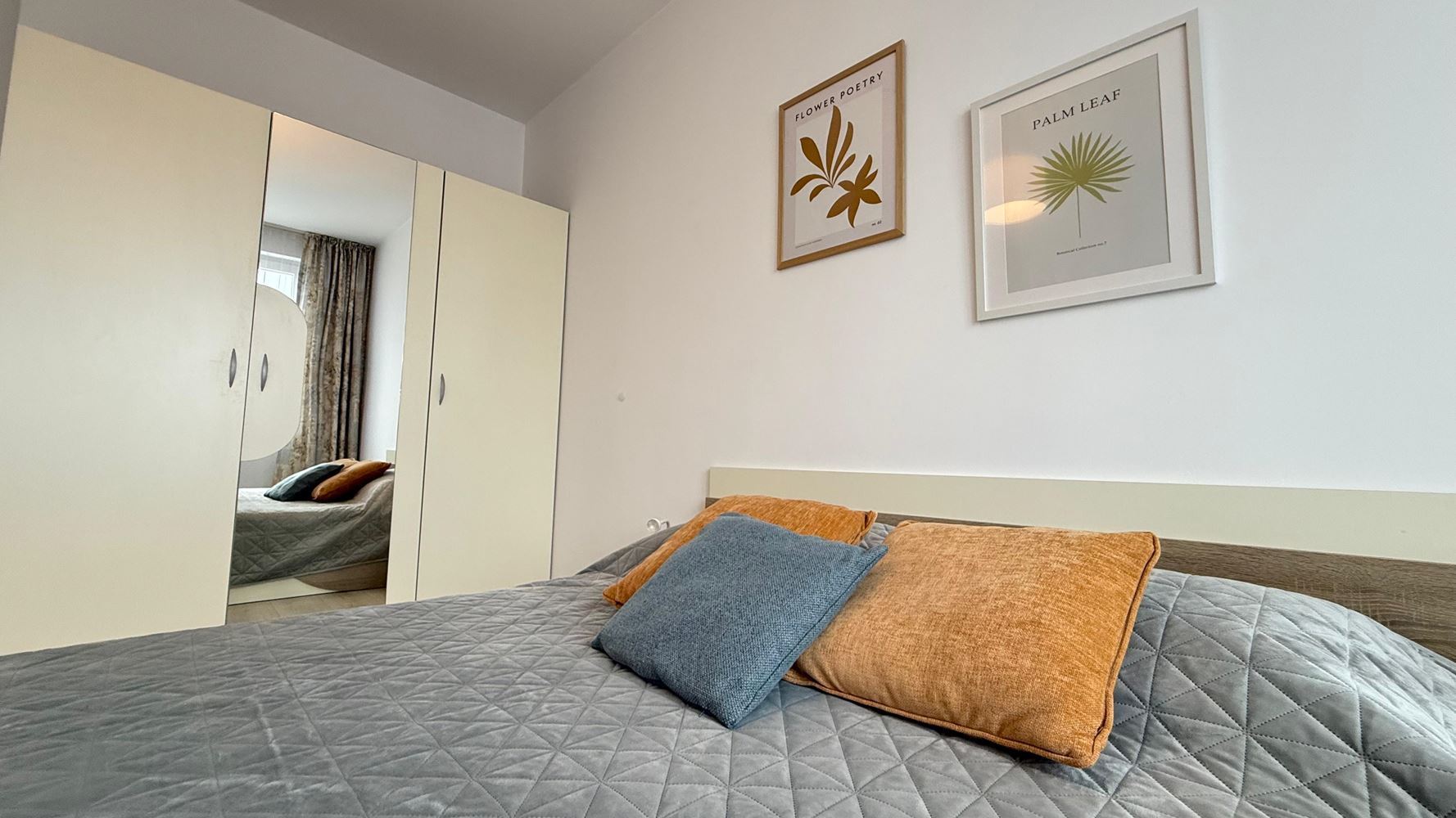 Spacious and Modern One-Bedroom Apartment with Full Amenities in Pomorie