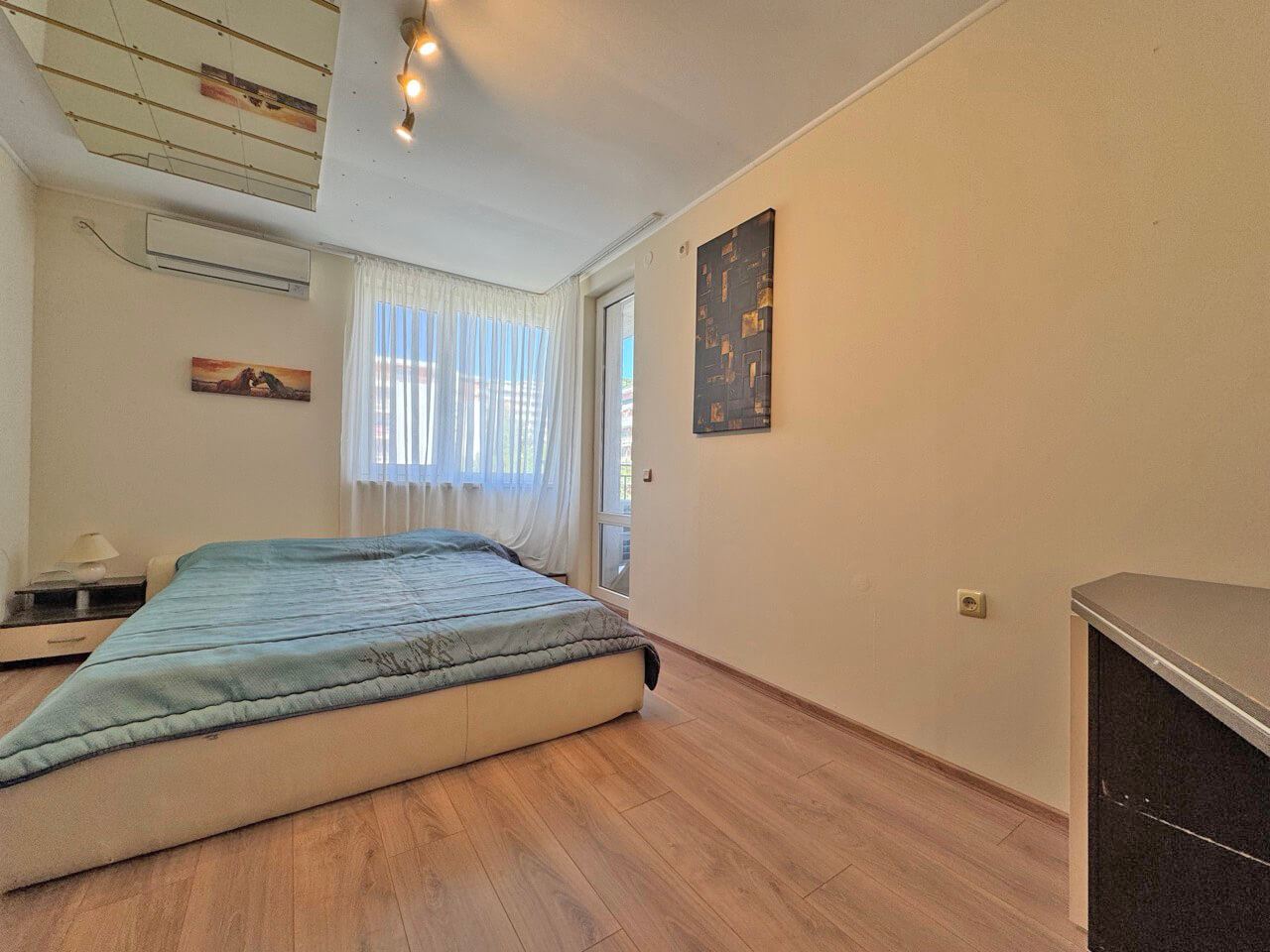Two-bedroom apartment in a luxury complex on the first line in Sveti Vlas