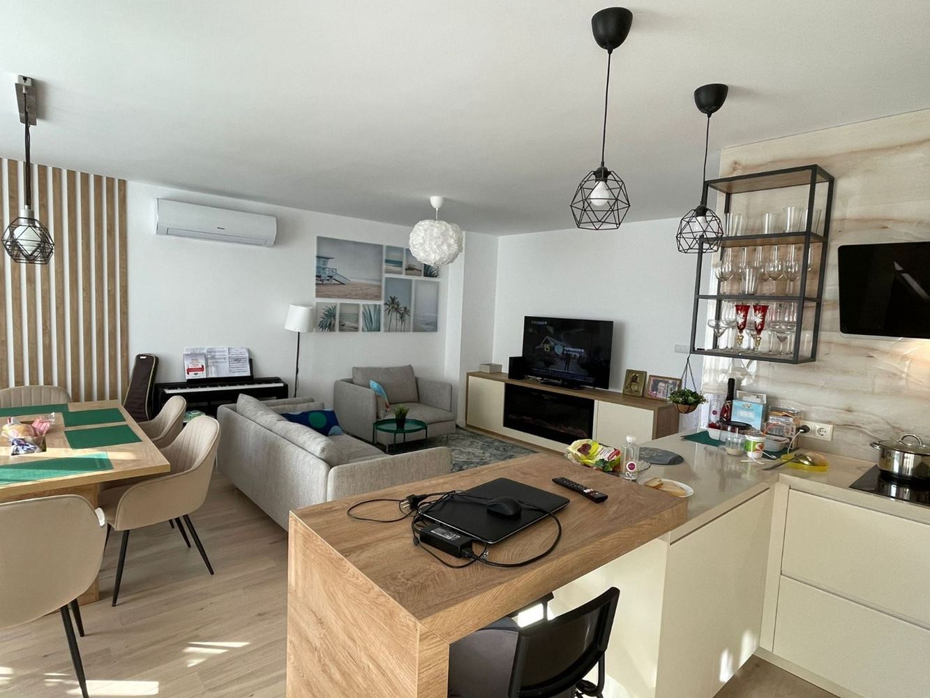 Spacious Five-Room Apartment with Sea Panorama in Pomorie – Comfort, Style and Functionality for a Large Family
