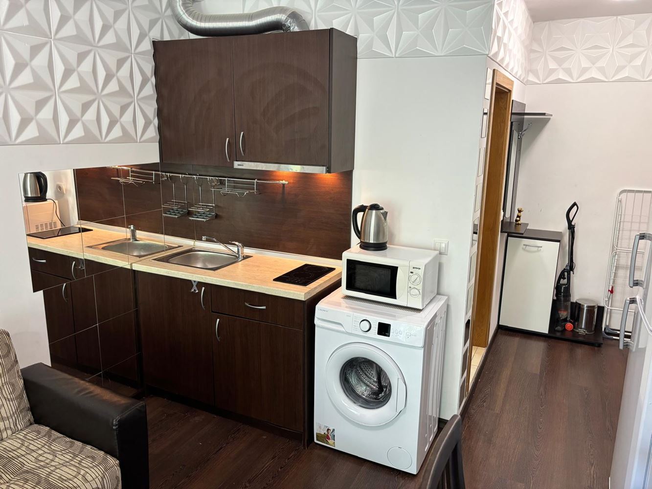 Furnished Studio in the Cocoa Beach Area – Excellent Investment by the Sea