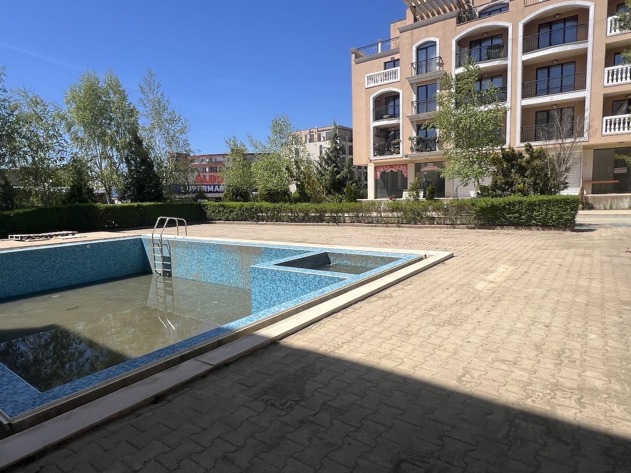 Cozy studio in the heart of Elenite – just minutes from the beach, in a gated complex with a pool and excellent amenities