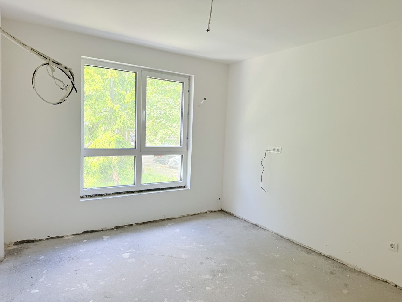 Spacious One-Bedroom Apartment in a New Building with Act 16 in Burgas – Comfort, Space and Excellent Location