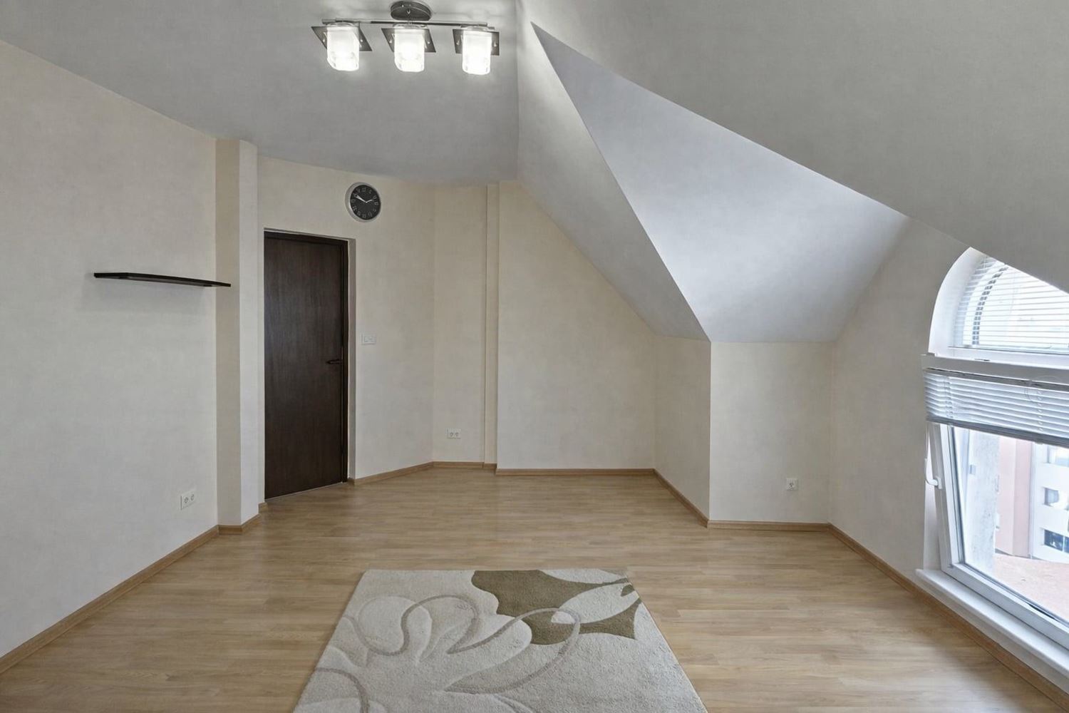 Spacious one-bedroom apartment with panoramic view of the salt lakes and the sea in Pomorie