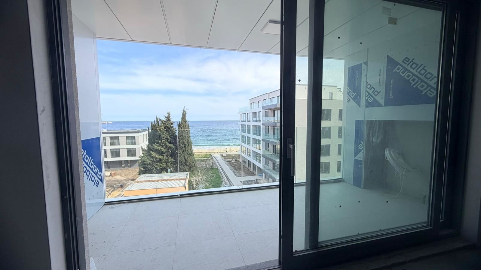 Spacious One-Bedroom Apartment with Direct Panoramic Sea View in Ravda – Premium Comfort and Breathtaking Views from Every Room