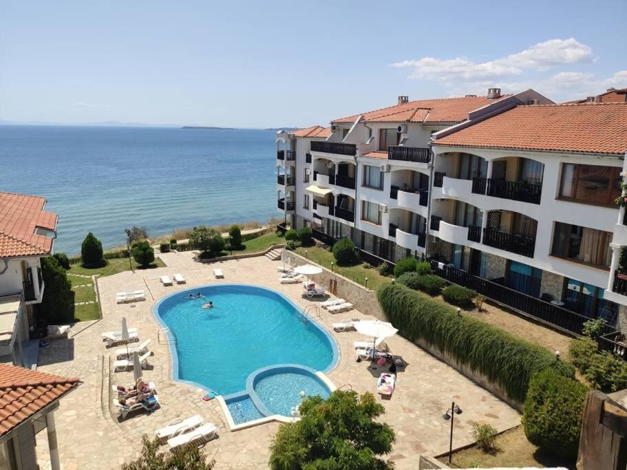 Luxury Two-Bedroom Apartment on the First Sea Line in the VIP Zone of Sveti Vlas