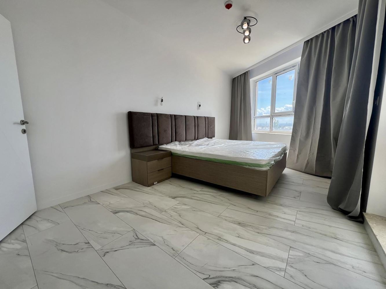 Modern One-Bedroom Apartment with Panoramic View in a Prestigious Complex – Ready to Move In