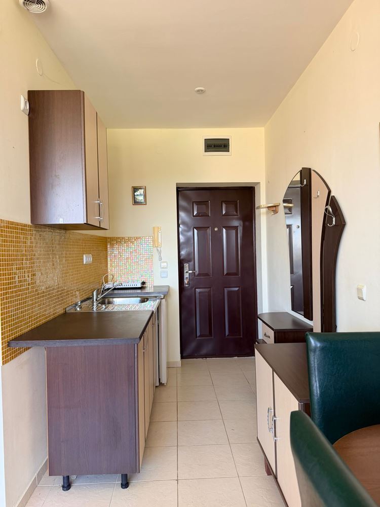 Furnished studio in Sunny Beach with swimming pool, tennis court and green garden