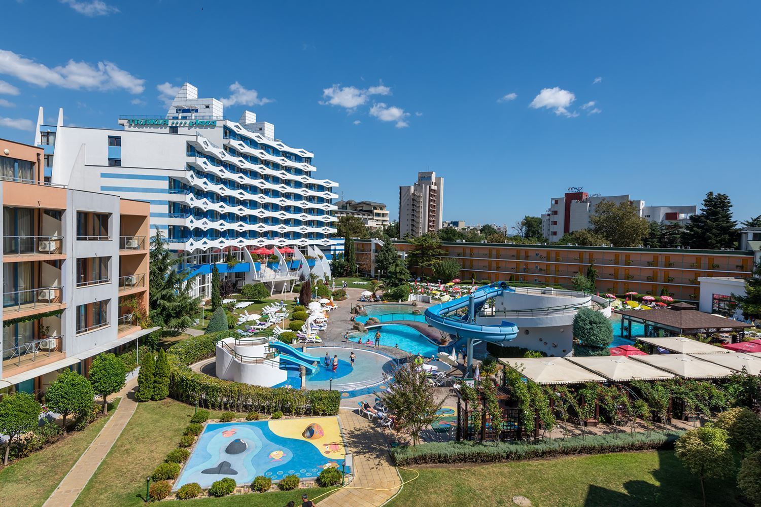 One-Bedroom Apartment in Sunny Beach – Comfort in a Complex with Swimming Pools and Water Slides