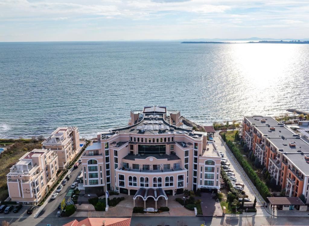 Luxury Studio with Sea View in the Heart of Sveti Vlas