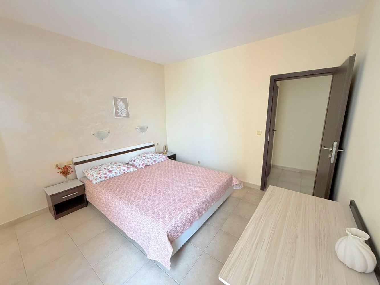 Three-room apartment in Sunny Beach with no maintenance fee – excellent location, attractive investment