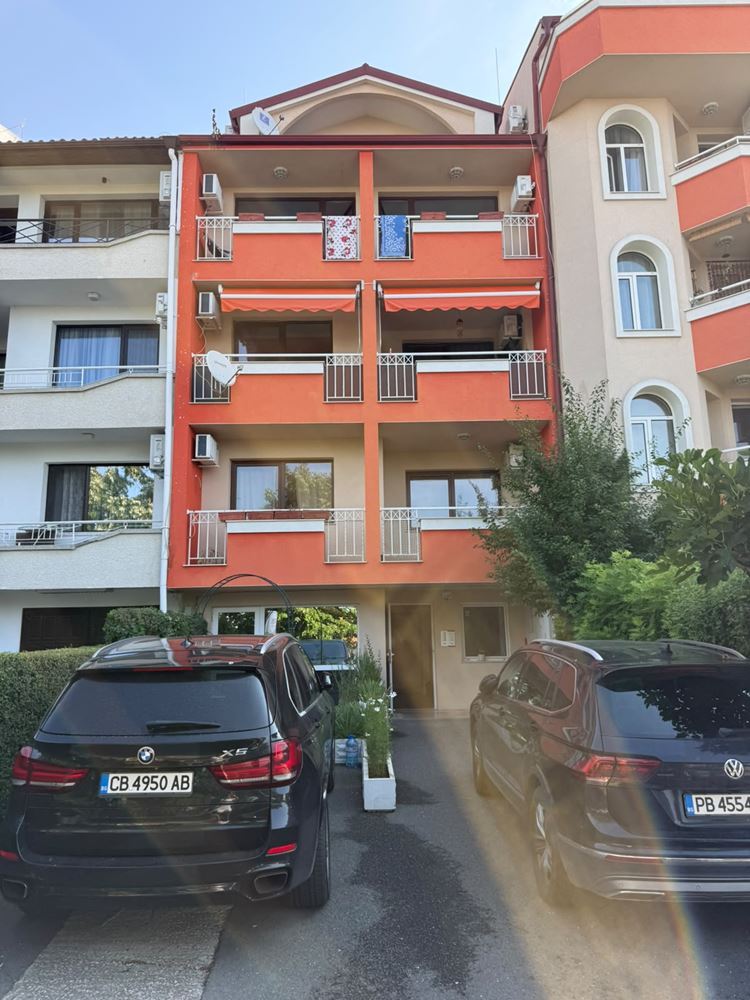Studio apartment in Sveti Vlas with a large terrace and excellent location – ideal for vacation or investment