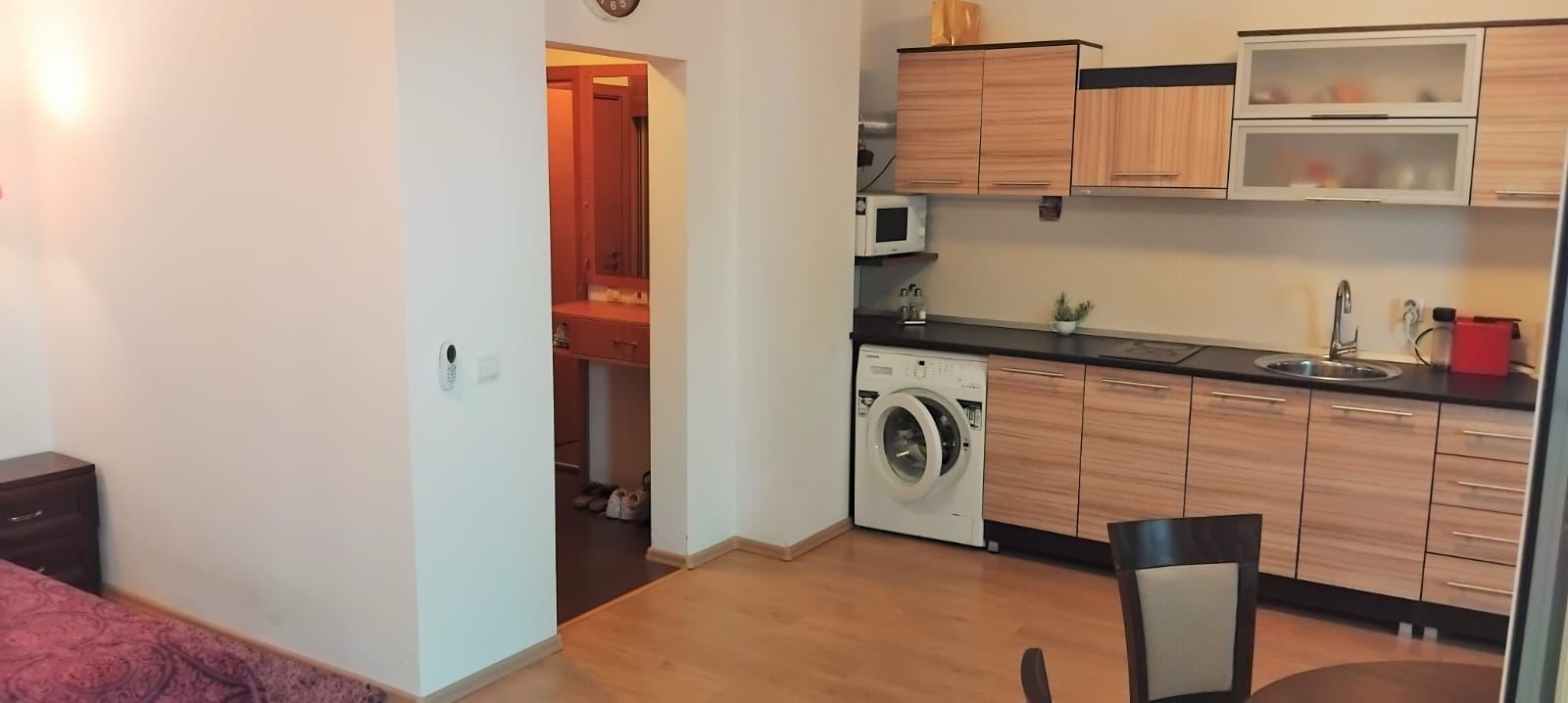 Spacious studio with pool view in a quiet complex in Sveti Vlas – comfort and coziness by the sea