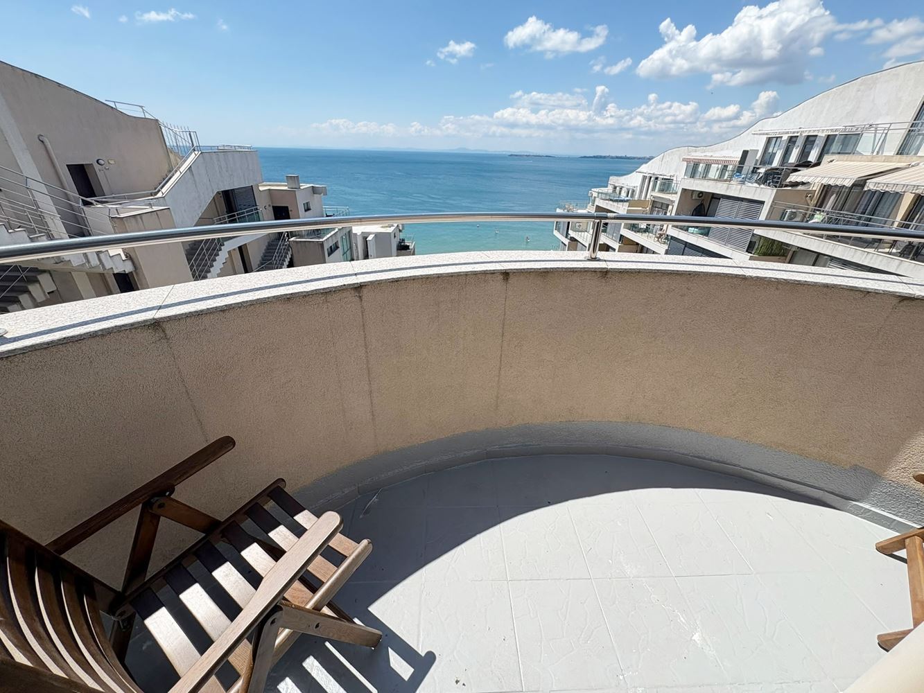 Luxury One-Bedroom Apartment with Panoramic Sea View on the First Line in Sveti Vlas
