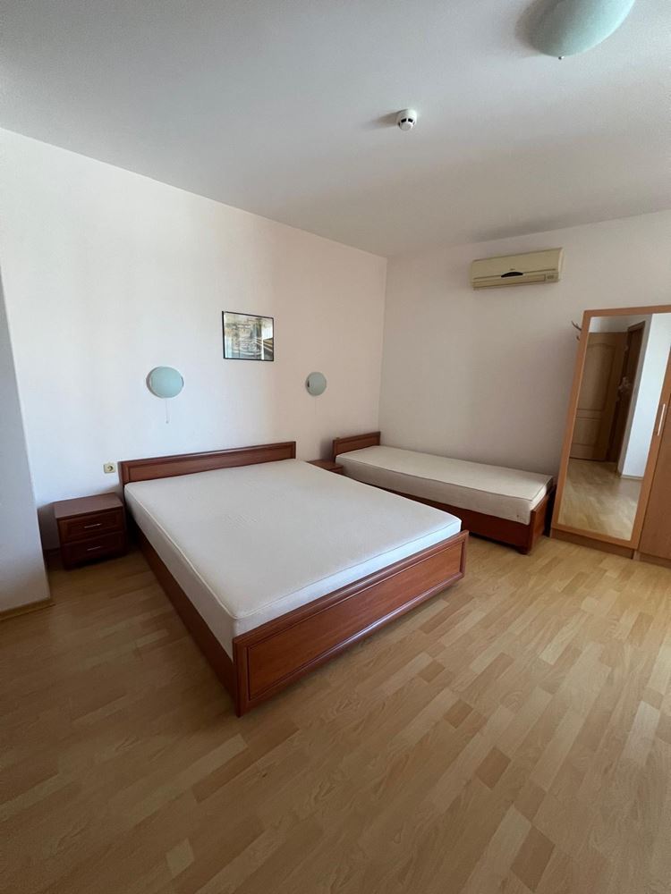 Spacious apartment with one bedroom in Sunny Beach with pool view