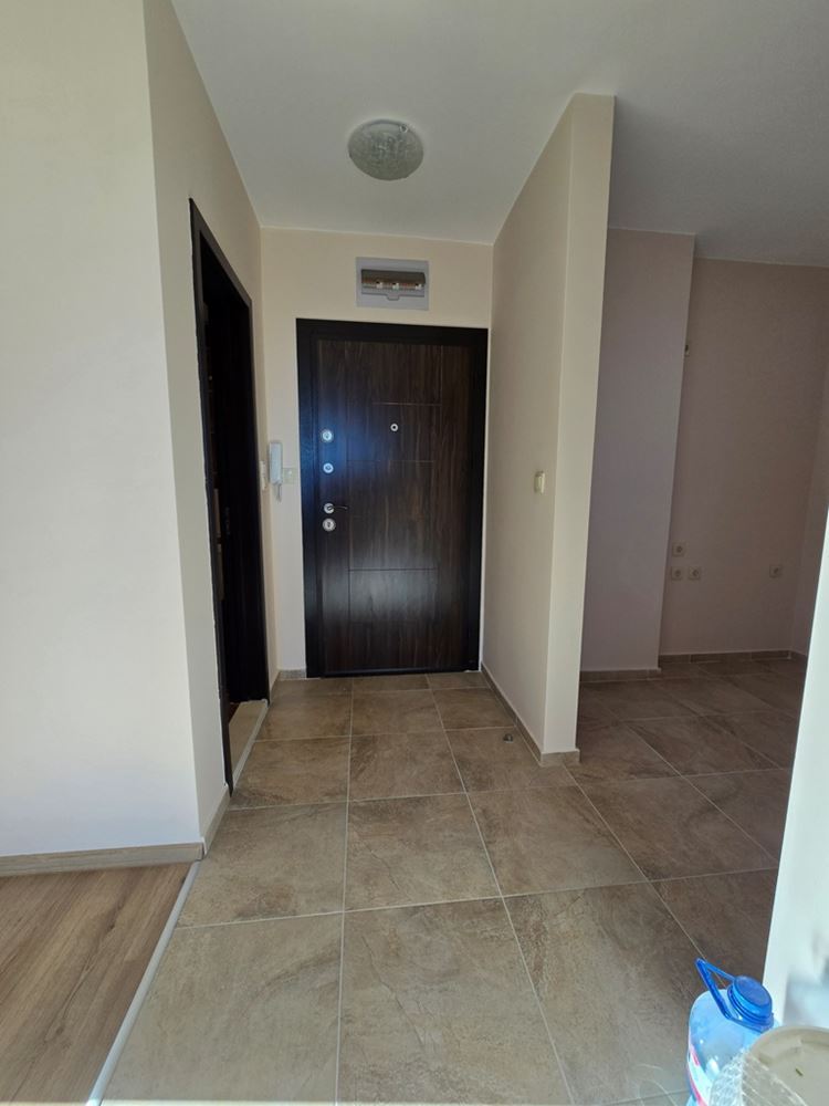 New One-Bedroom Apartment in Pomorie – Renovated, Ready for Furnishing, with a Spacious Balcony and Barbecue