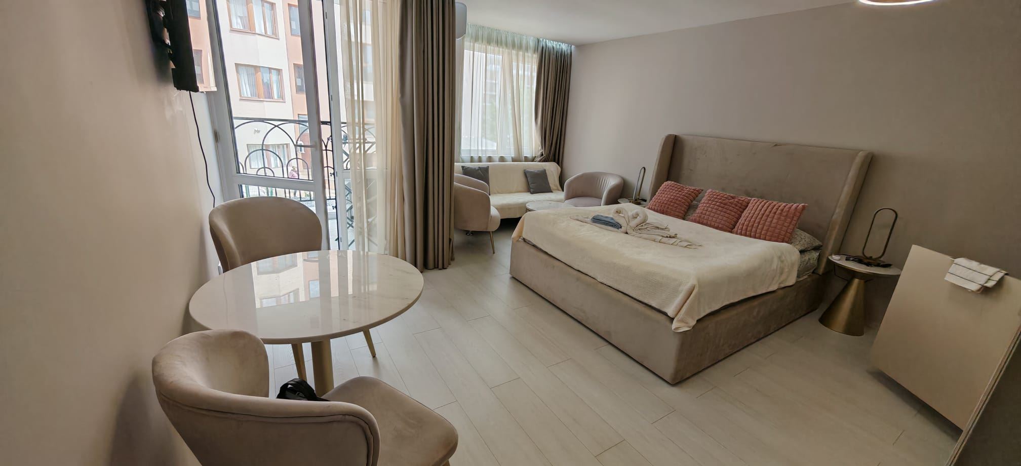 Luxury studio in a new complex, 300 meters from the beach in Sunny Beach – ready to move in