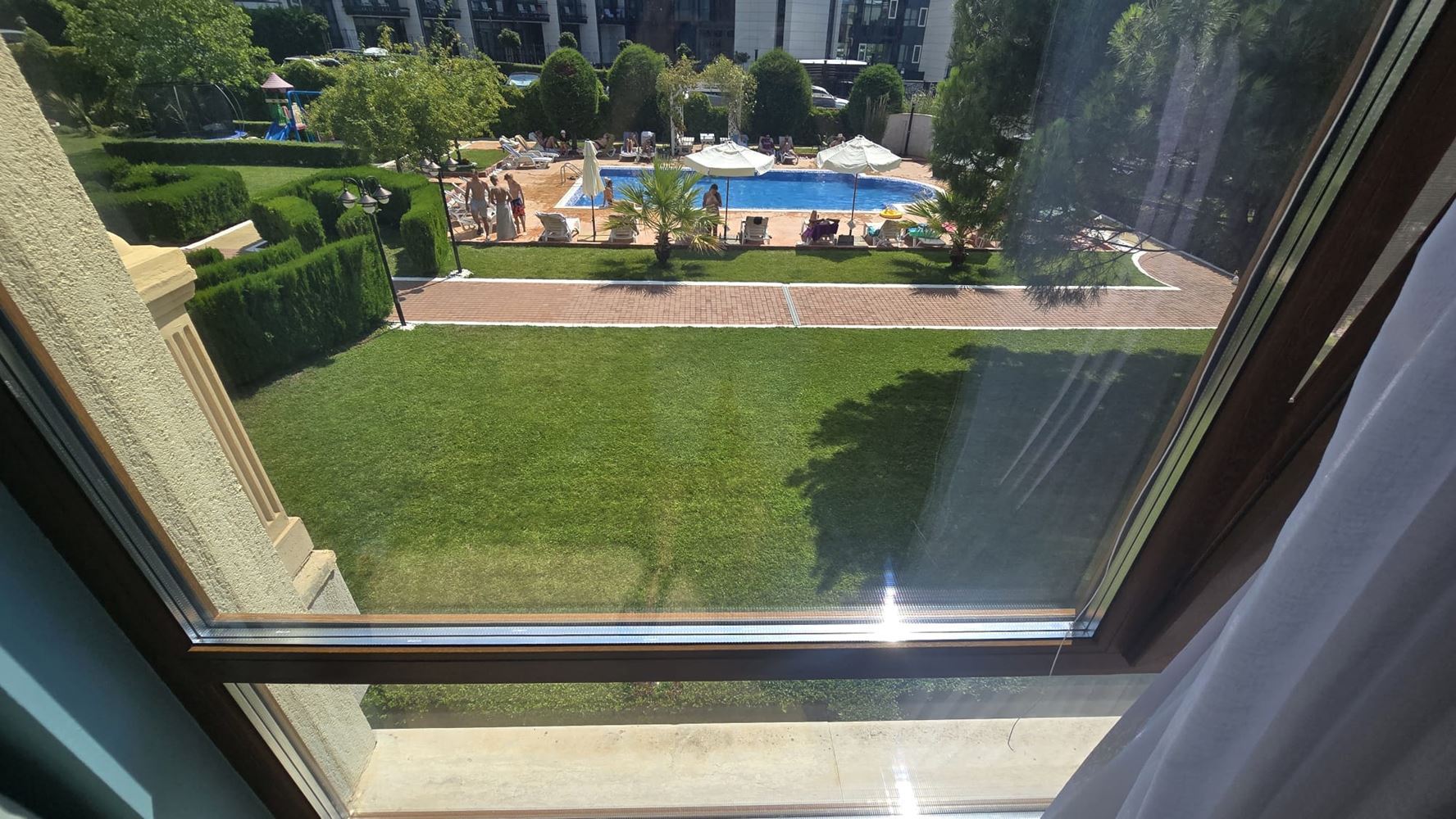 One-Bedroom Apartment on the First Line by the Sea in Sveti Vlas – Ready to Move In!