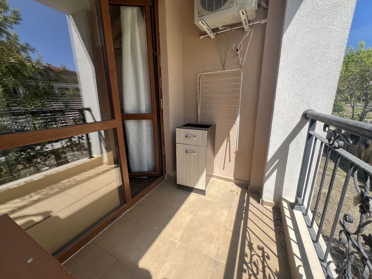 Cozy studio in the heart of Elenite – just minutes from the beach, in a gated complex with a pool and excellent amenities