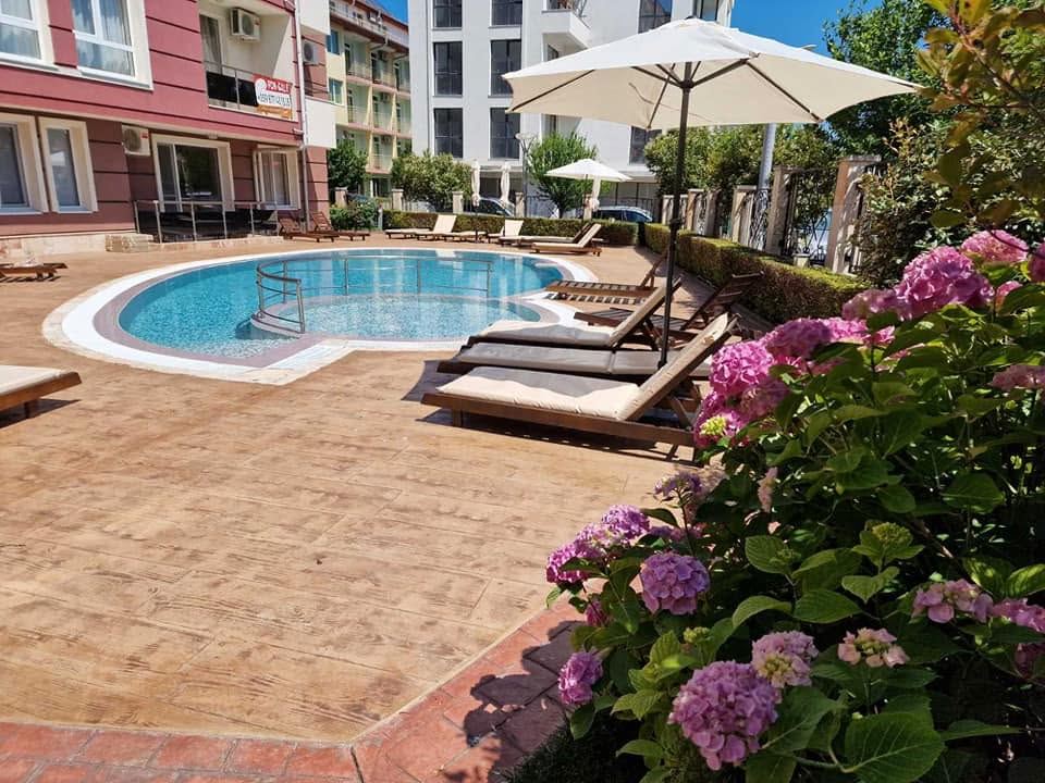 Sea Comfort and Coziness in a Stylish One-Bedroom Apartment in Ravda