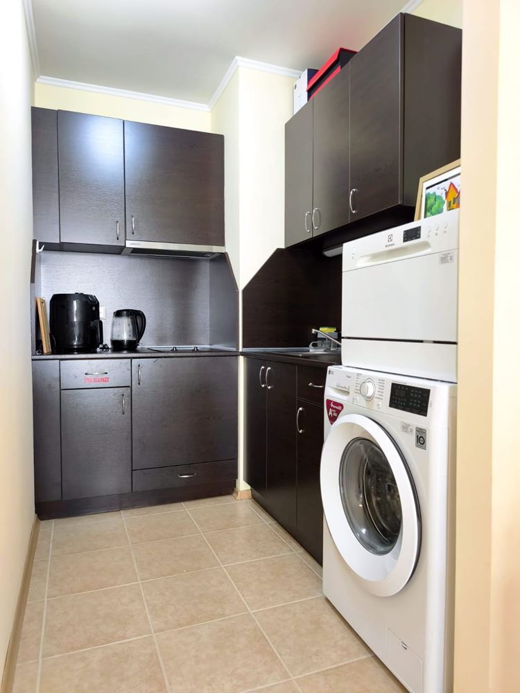 Luxury One-Bedroom Apartment on the First Sea Line in Pomorie – Surrounded by Greenery and Water Attractions