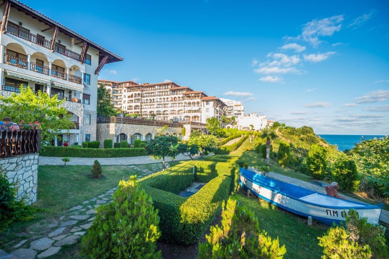 One-bedroom apartment with sea view just meters from the beach in Sveti Vlas