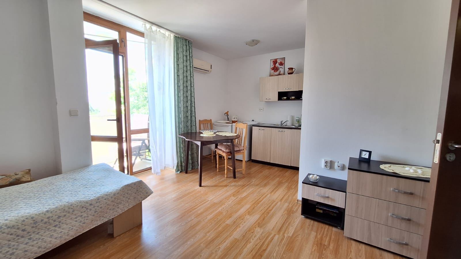 Studio Apartment in Ravda with Swimming Pool and Parking Spaces – Comfortable Seaside Property at an Affordable Price