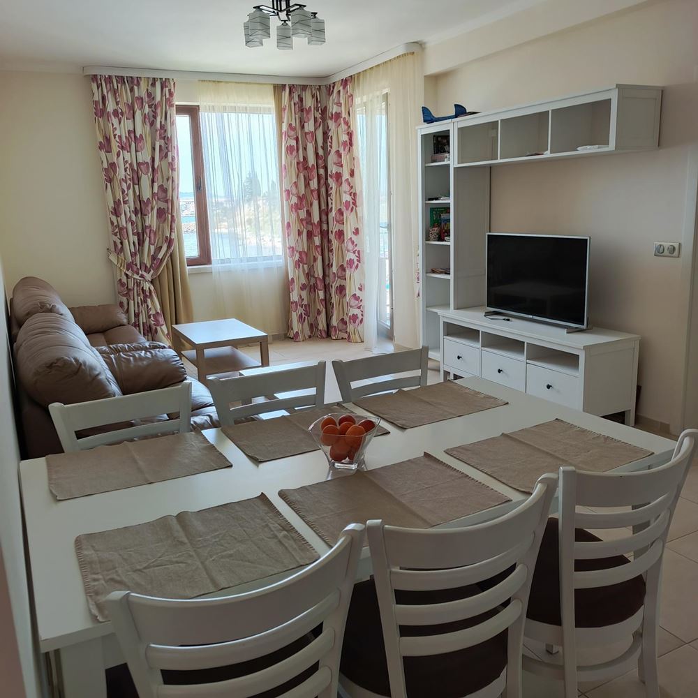Spacious one-bedroom apartment in Nessebar – an excellent choice for year-round living and investment