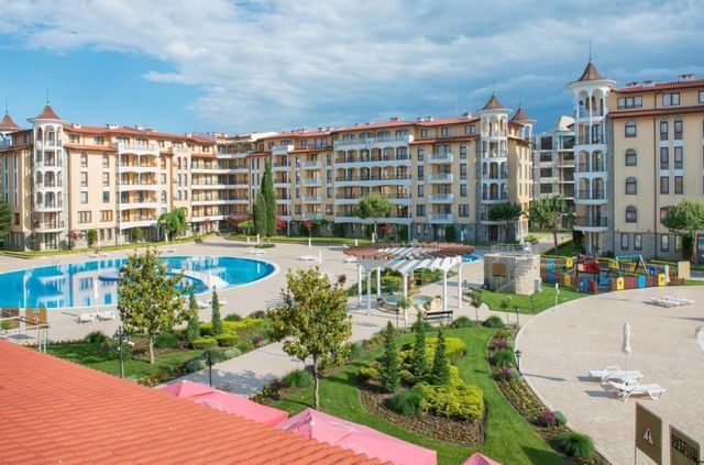Modern one-bedroom apartment in a prestigious complex in the heart of Sunny Beach