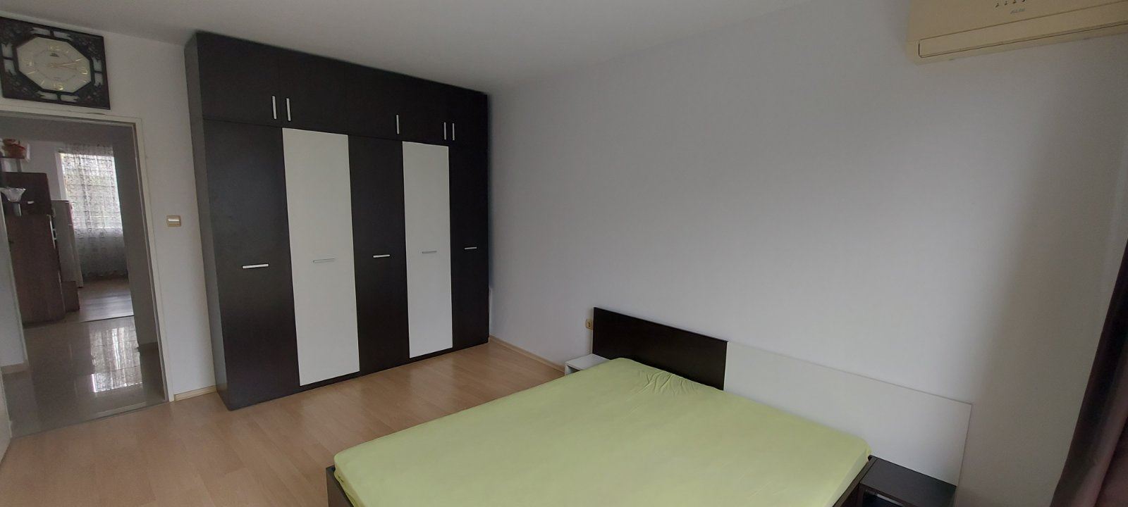 One-Bedroom Apartment in Sveti Vlas with a Low Maintenance Fee and Year-Round Amenities