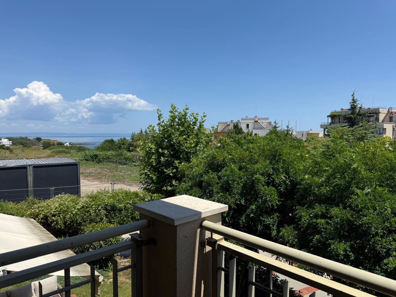 First Line in Chernomorets – Studio with Sea View