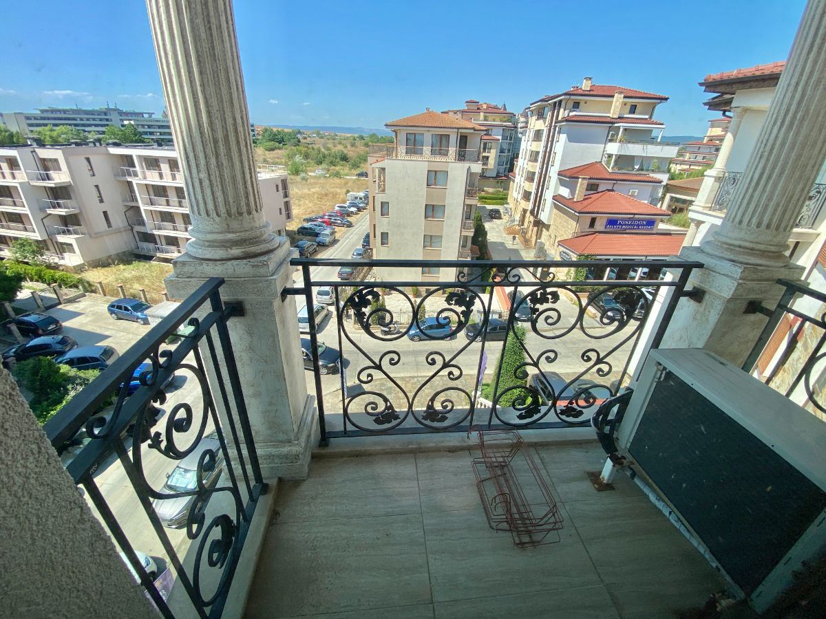 Unique duplex apartment in a premium-class complex in the town of Nessebar