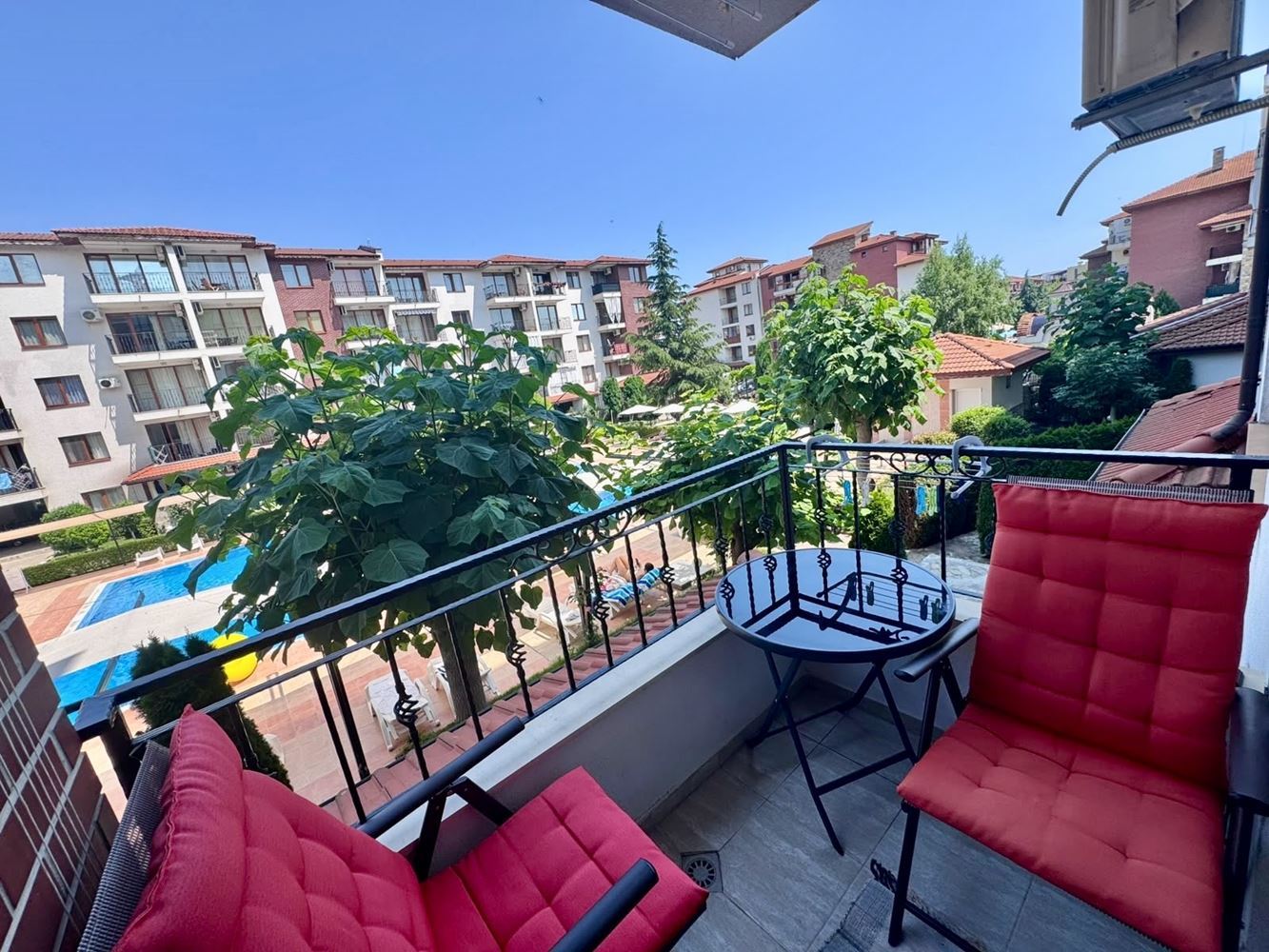 Comfortable One-Bedroom Apartment with a Spacious Terrace and Pool View in a Luxury Complex in Nessebar