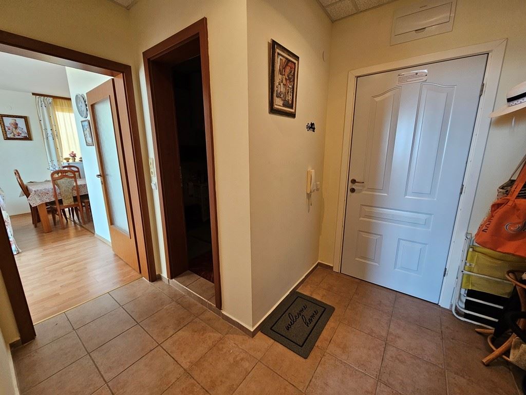 Sveti Vlas, beachfront – panoramic one-bedroom apartment with sea view from every room