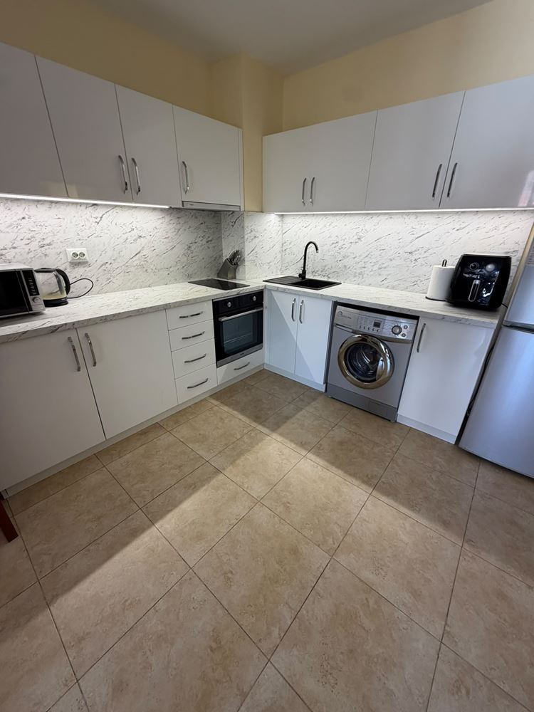 Ready-to-live-in apartment with two bedrooms in a nice complex in Nessebar