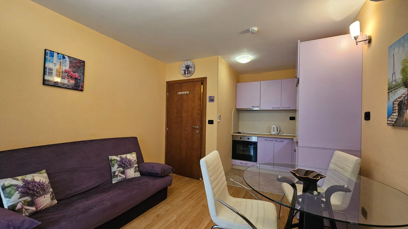 Cozy and stylishly furnished one-bedroom apartment with partial sea view