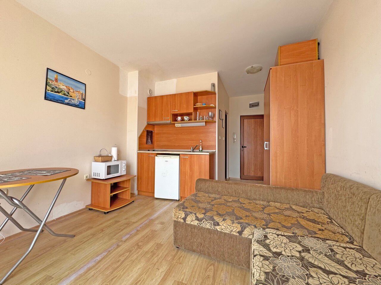 Comfortable Studio in Sunny Beach – Excellent Location, Coziness and Security Just 400 Meters from the Beach