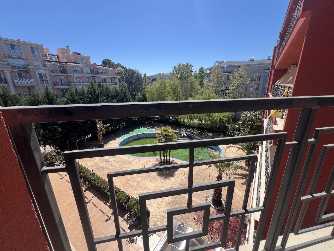 Comfortable studio with pool view in Sunny Beach – fully furnished and ready to use