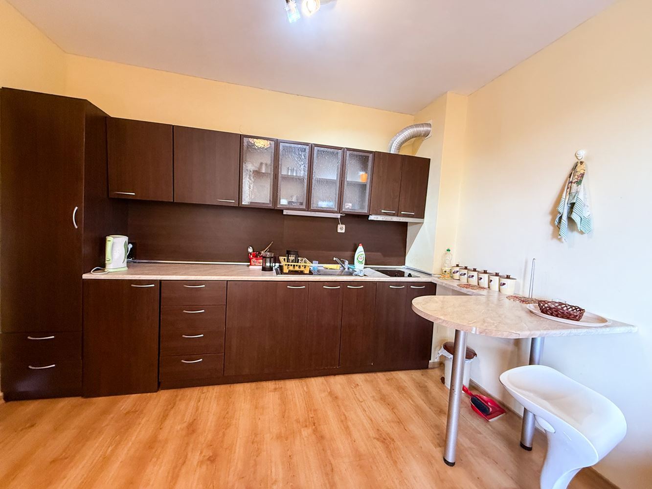 Sunny Beach: Cozy One-Bedroom Apartment with Low Maintenance Fee