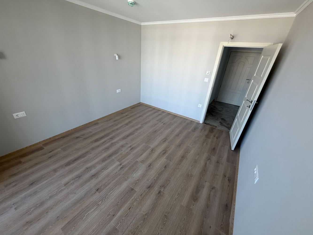 New One-Bedroom Apartment with Pool and Sea View in a Luxury First-Line Complex in Nessebar