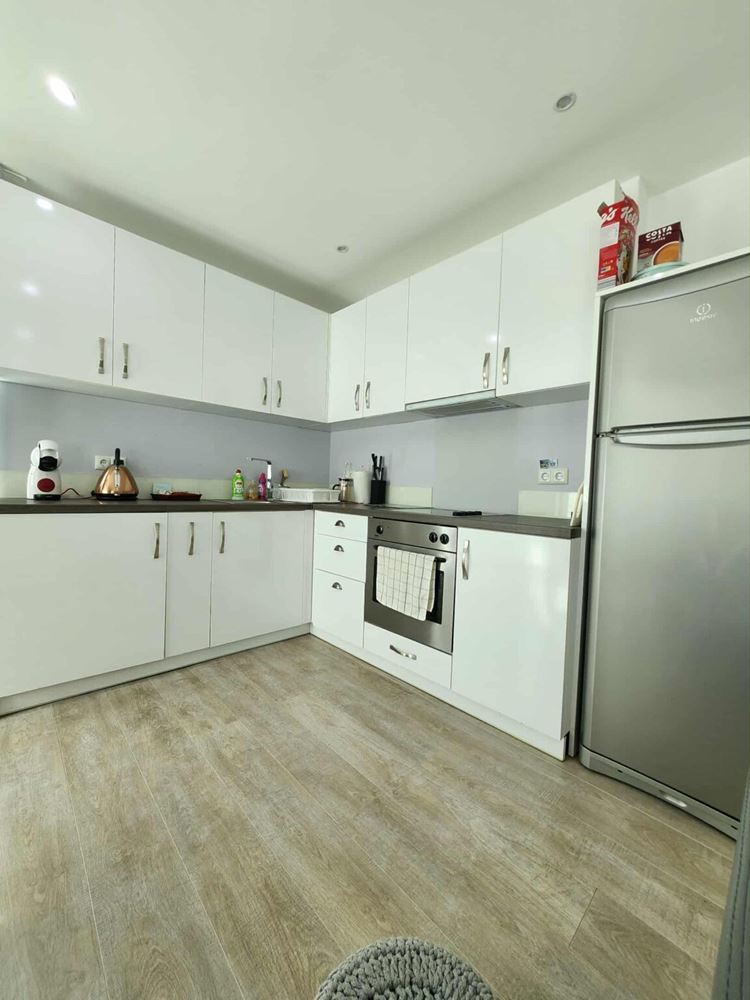 Two-bedroom apartment with pool view in Sveti Vlas – comfort, style and excellent location